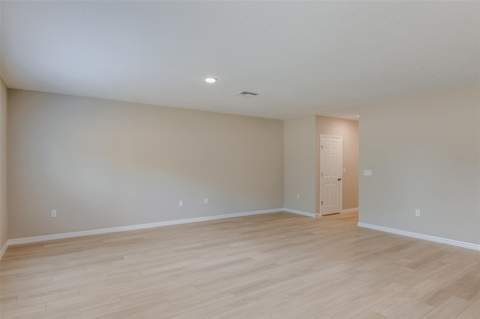 33856 Noble Creek Place, Dade City FL - photo 11 of 26