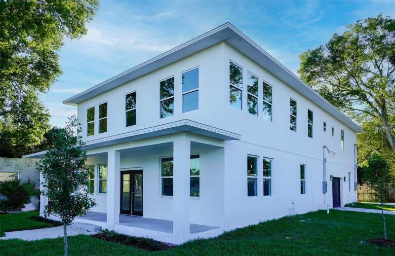7 bedroom Single Family Residence at 4710 21st Street, Harris School Add, St Petersburg — photo 2