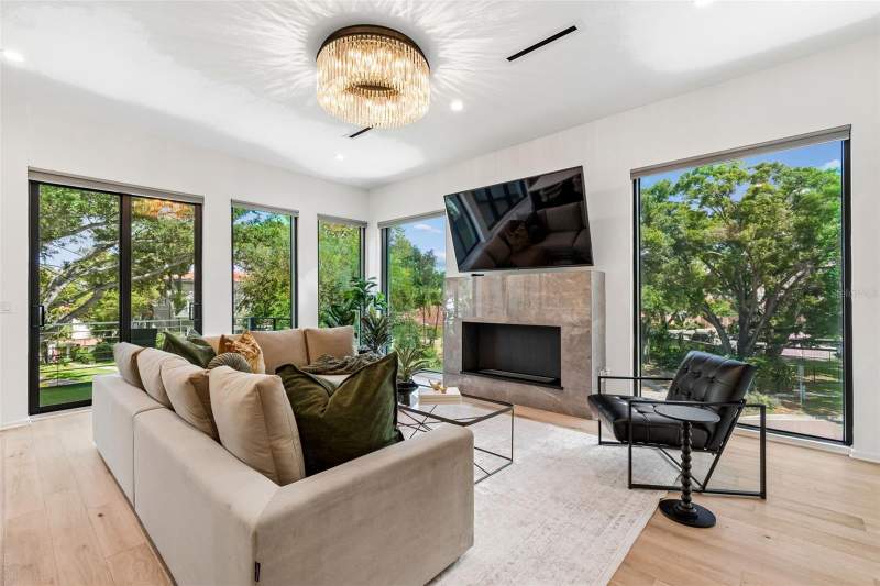 4 bedroom Townhouse at 94 W Davis Blvd., Davis Point, Tampa — photo 5