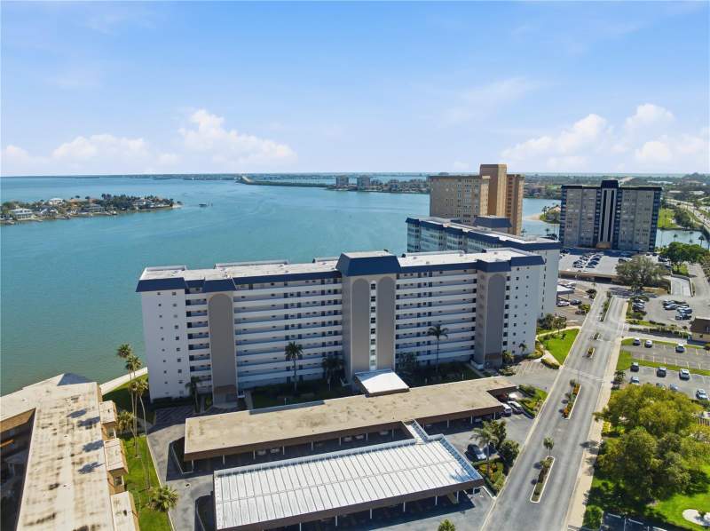 2 bedroom Condominium at 5108 Brittany Drive #506, Bayway Isles Point Brittany Two, St Petersburg — photo 3