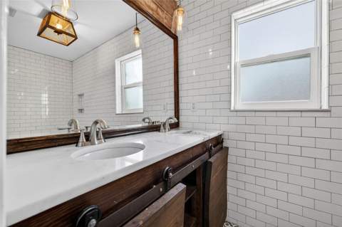4200 Beach Drive, St Petersburg FL - photo 13 of 22