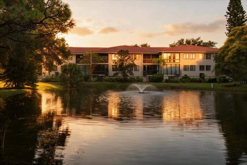 2 bedroom Condominium at 1800 Mariner Drive #4, Tarpon Cove Condo, Tarpon Springs — photo 3