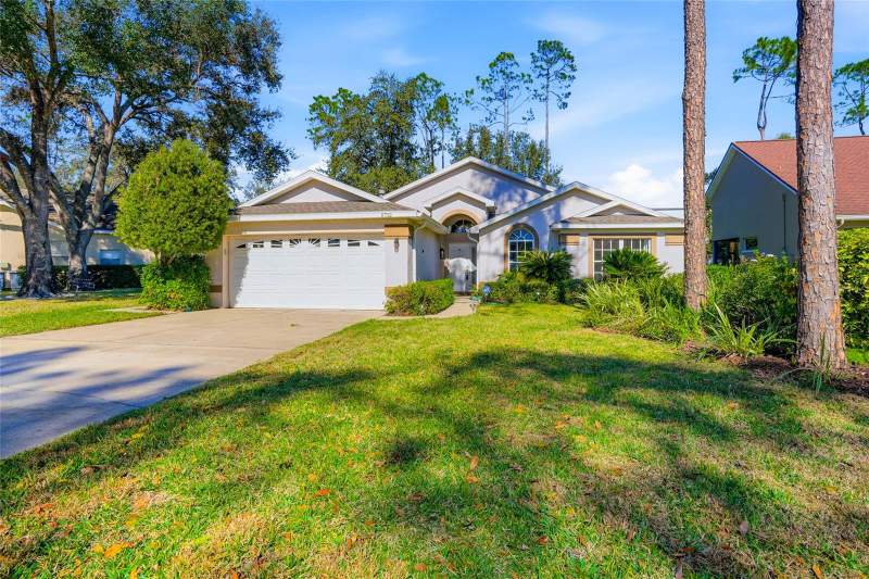 2 bedroom Single Family Residence at 5712 Whitebark Drive, Pinewalk Sub, Wesley Chapel — photo 3