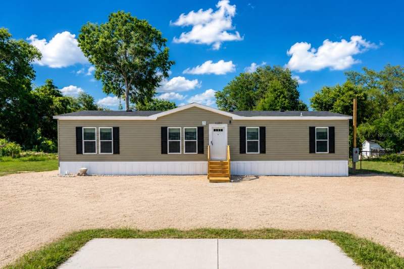 4 bedroom Manufactured Home at 11307 NW 19th Lane, Ocala Ests, Ocala — photo 2