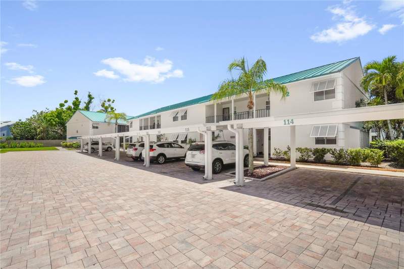 5673 MIDNIGHT PASS ROAD #201 home for sale in White Sands Village