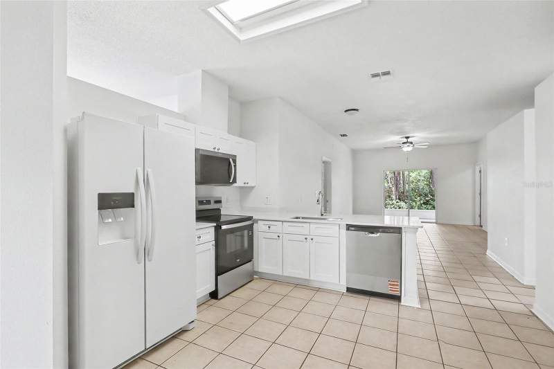 4 bedroom Single Family Residence at 3709 Cinnamon Fern Loop, Savannas Ph 02, Clermont — photo 5