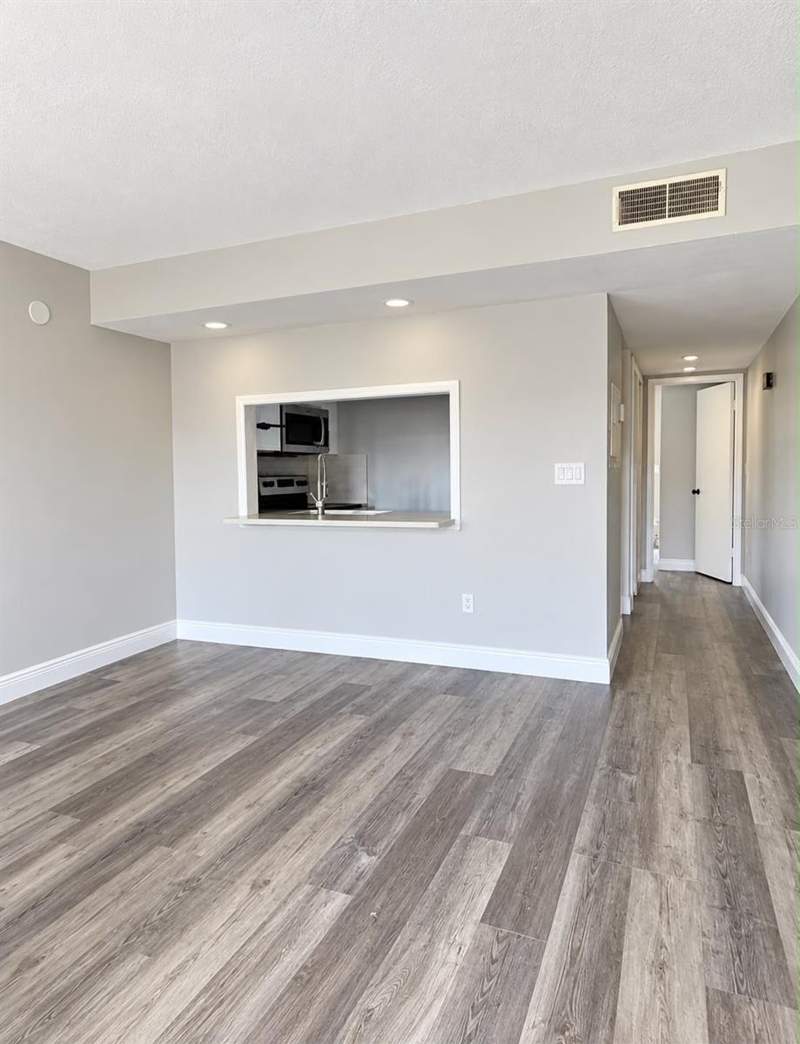 1 bedroom Condominium at 7108 Waterside Drive #103, 46D | Waterside Condominium I, Tampa — photo 4