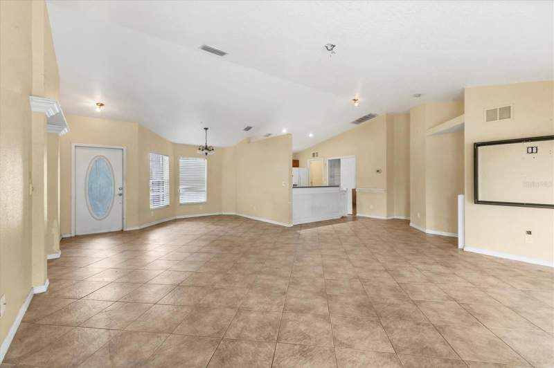 4 bedroom Single Family Residence at 11619 Summit Rock Court, Kingsfield Lakes Ph 2, Parrish — photo 5