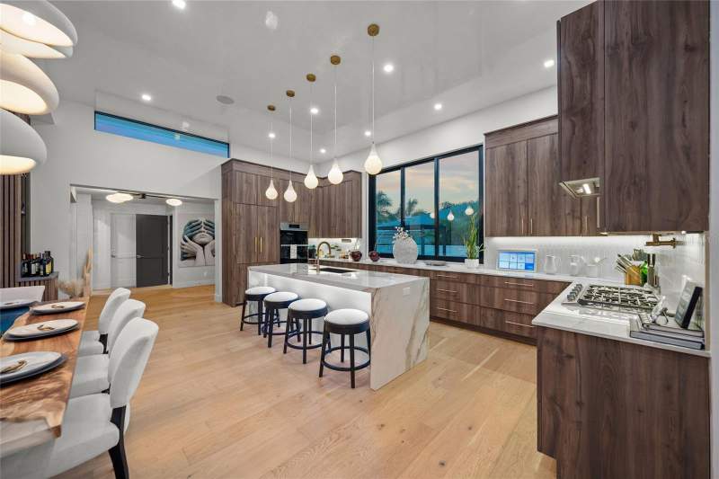 4 bedroom Single Family Residence at 2149 Hyde Park Street, La Linda Terrace, Sarasota — photo 4