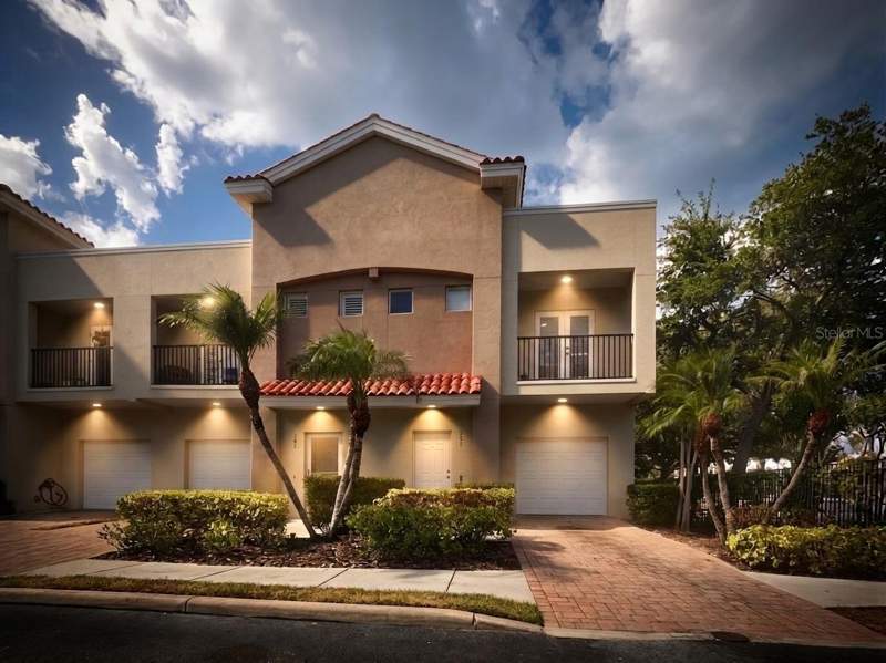 3 bedroom Townhouse at 501 100th Avenue, Gandy Twnhms, St Petersburg — photo 2