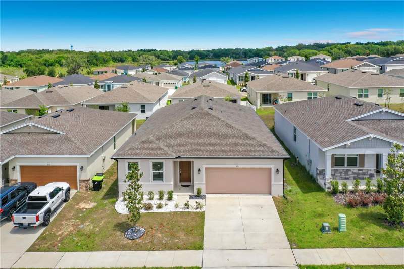 4 bedroom Single Family Residence at 418 Quayside Ave Avenue, Sunset Lakes, Mascotte — photo 2