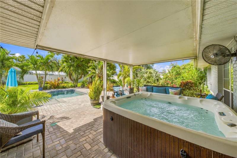 3 bedroom Single Family Residence at 13510 Gibbons Pass, Magdalene Shores Estates Un 4, Tampa — photo 3