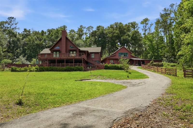 4 bedroom Single Family Residence at 24050 Winding Creek Drive, Acreage, Brooksville — photo 1