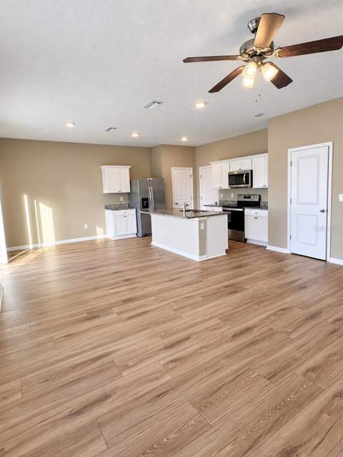 35139 White Water Lily Way, Zephyrhills FL - photo 10 of 37