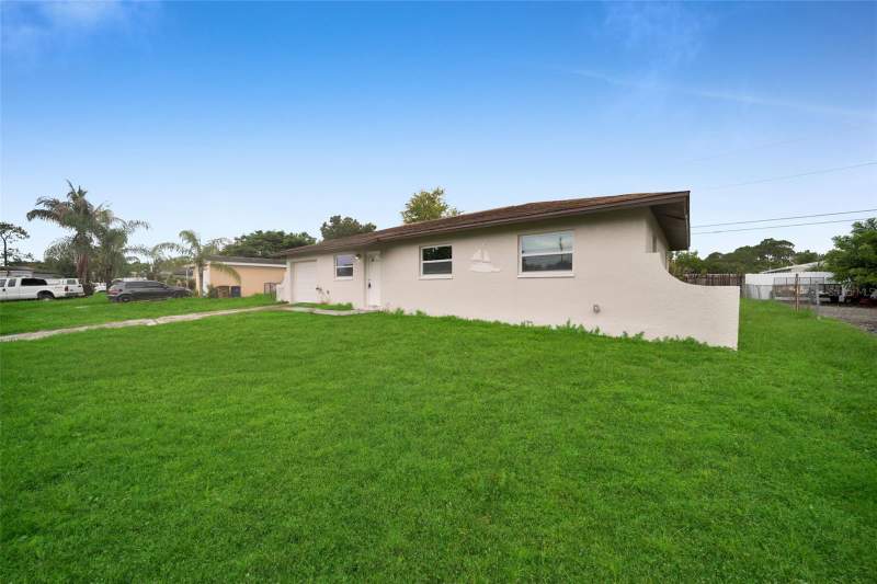 3 bedroom Single Family Residence at 38 Abaco Street, Lehigh Acres 1st Add, Lehigh Acres — photo 3