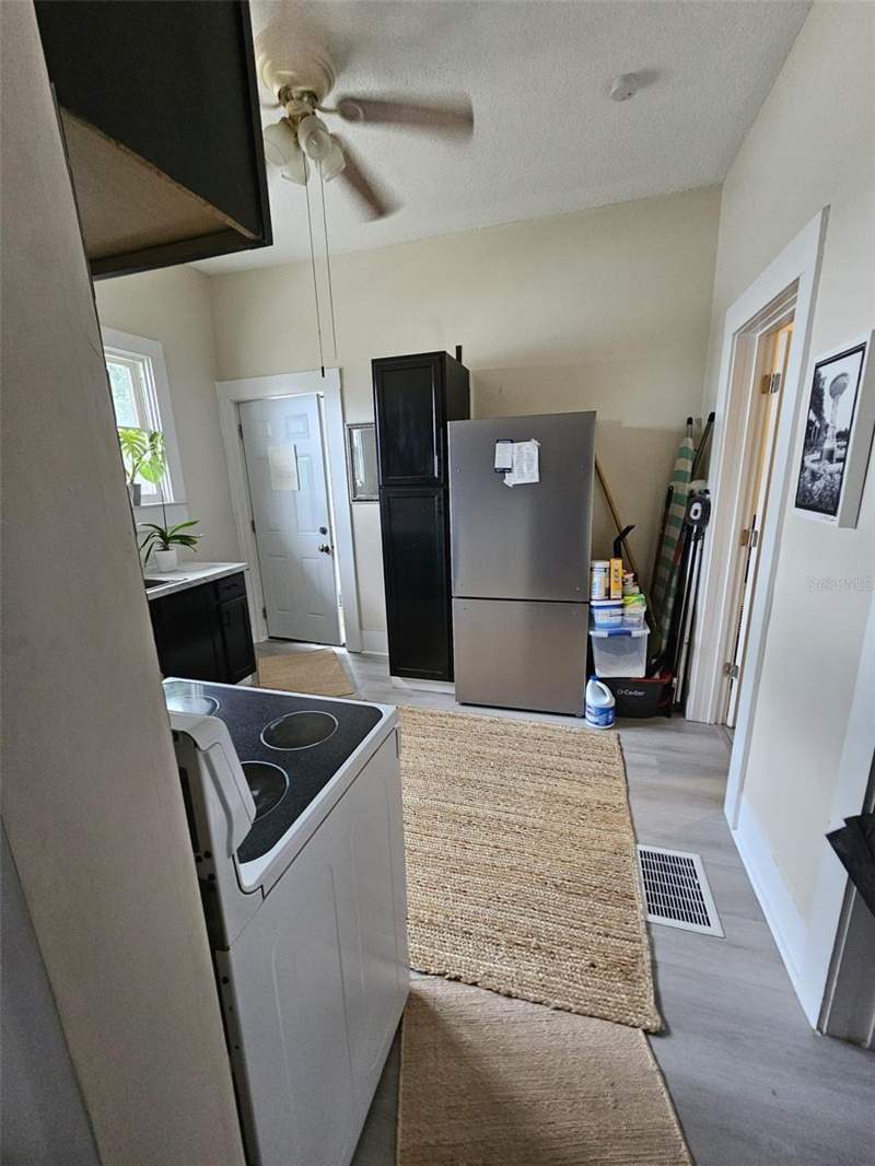 2 bedroom Single Family Residence at 627 NE 8th Avenue, Smith & Daughertys Add, Ocala — photo 4