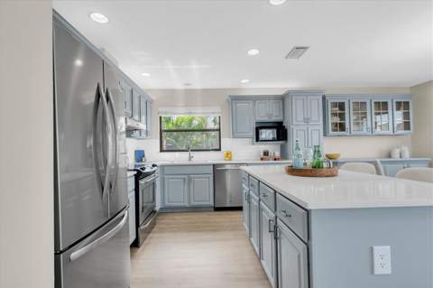 212 Westwinds Drive, Palm Harbor FL - photo 15 of 41