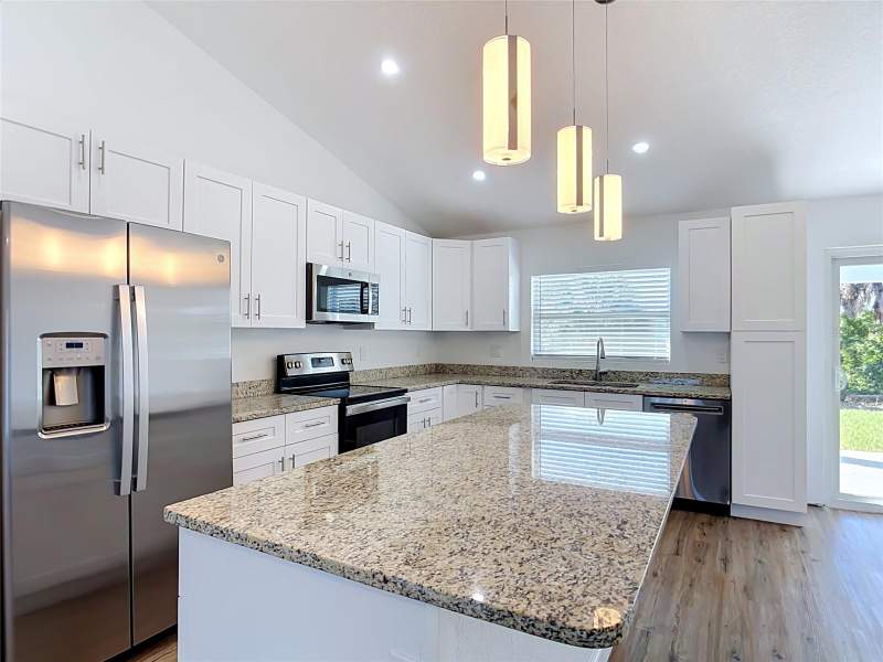 3 bedroom Single Family Residence at 19191 Willard Avenue, Port Charlotte Sec 017, Port Charlotte — photo 5