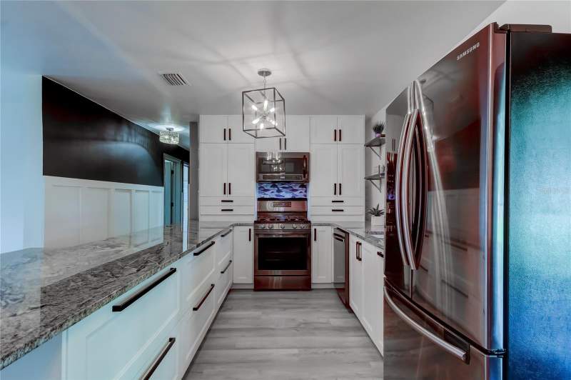 4 bedroom Single Family Residence at 375 10th Avenue, Seminole Park Rev, Safety Harbor — photo 5