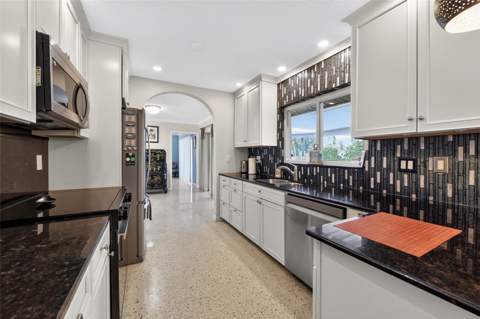 100 59th Avenue, St Petersburg FL - photo 19 of 38