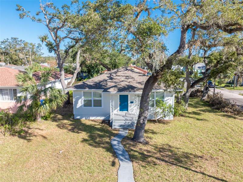 4 bedroom Single Family Residence at 701 17th Avenue, Ingram Place, St Petersburg — photo 2
