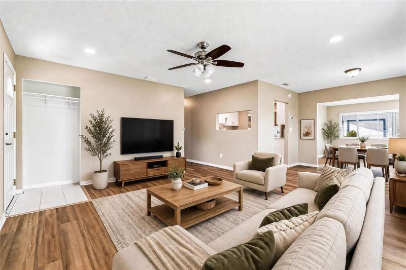 2 bedroom Single Family Residence at 209 Genet Court, Gantree, Sun City Center — photo 5