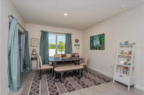 6358 Sanders Grove Circle, Okahumpka FL - photo 11 of 27