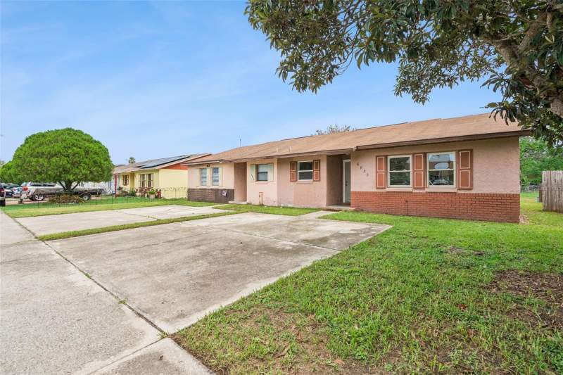 3 bedroom Half Duplex at 6835 Longmeade Lane, Meadow Cove, Orlando — photo 2