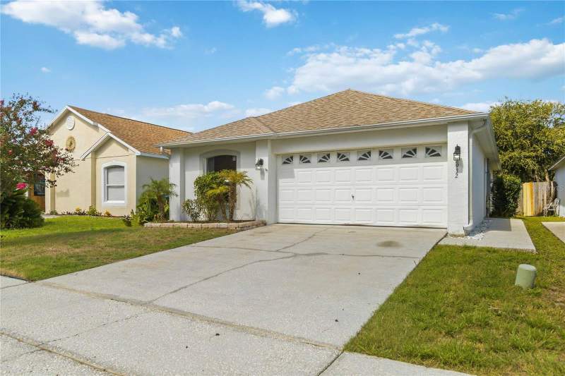3 bedroom Single Family Residence at 12932 ODYSSEY LAKE WAY, LAKE PICKETT MANOR, ORLANDO — photo 2