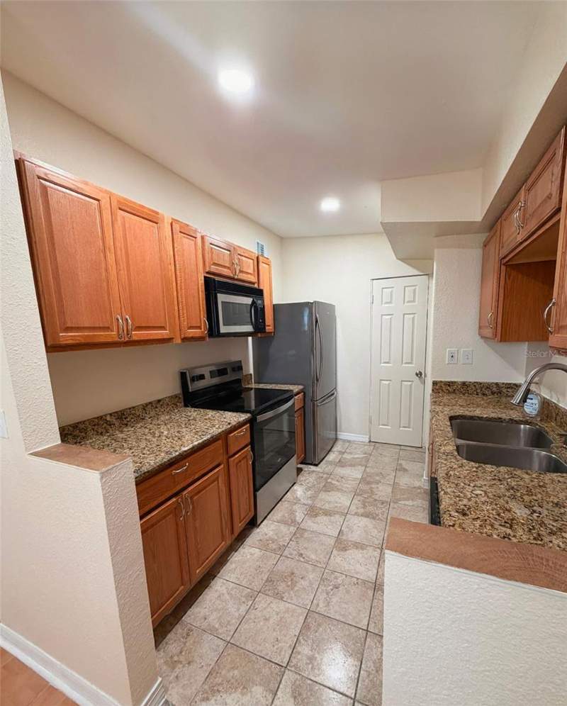 4 bedroom Single Family Residence at 1503 W Linebaugh Avenue, Golfland Of Tampas North Side, Tampa — photo 3