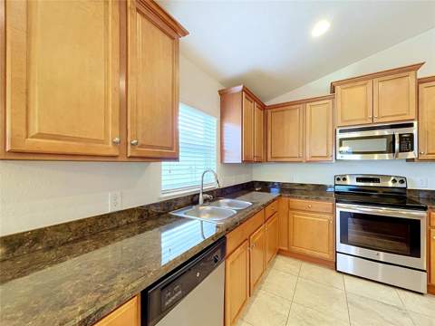 7029 Wirevine Dr, Brooksville FL - photo 14 of 69