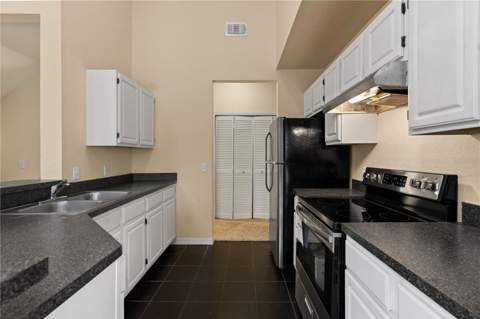 6021 Westgate Drive #823, Orlando FL - photo 10 of 39