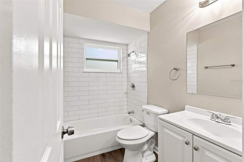 3 bedroom Single Family Residence at 1594 Beacon Drive, Port Charlotte Prcl B Sec20, Port Charlotte — photo 4