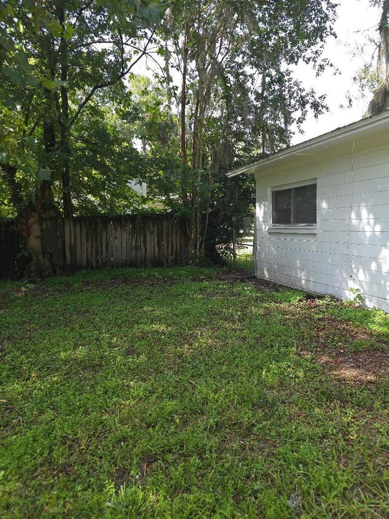 3 bedroom Single Family Residence at 3501 NW 17 Terrace, Medow Wood, Gainesville — photo 4