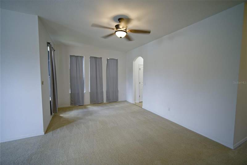 4 bedroom Single Family Residence at 3087 Pointe Place Avenue, Doral Pointe Unit 2, Kissimmee — photo 5
