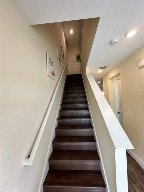 2976 On The Rocks Point, Kissimmee FL - photo 12 of 35