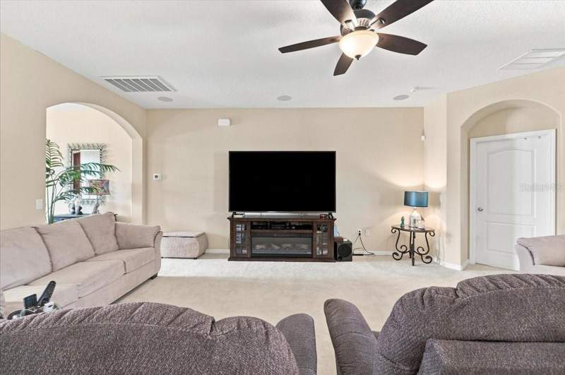4 bedroom Single Family Residence at 7384 Huntington Summit Boulevard, Huntington Summit, Lakeland — photo 5