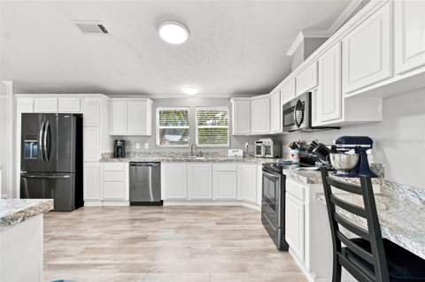 37903 Tucker Road, Zephyrhills FL - photo 19 of 74