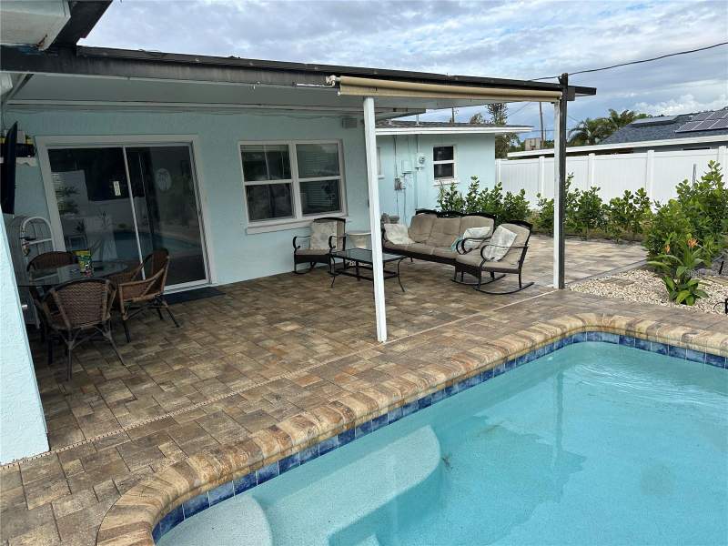 4 bedroom Single Family Residence at 215 60th Street, Century Estates, Bradenton — photo 5