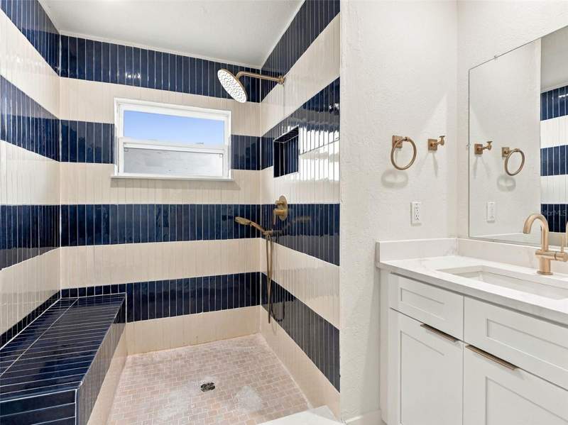 3 bedroom Single Family Residence at 7956 Rhanbuoy Road, Berkeley Manor Ph I, Spring Hill — photo 4
