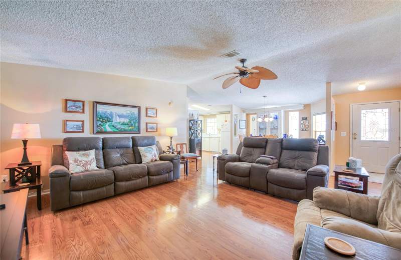 3 bedroom Manufactured Home at 258 Pelican Drive, Gull-Aire Village, Oldsmar — photo 5