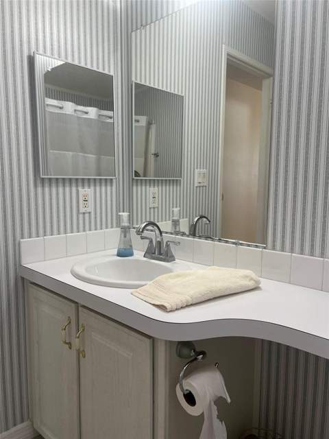 12 Thatch Palm Street, Largo FL - photo 22 of 29