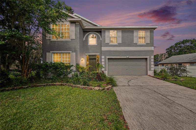 246 BRIGHTVIEW DRIVE home for sale in Chase Groves