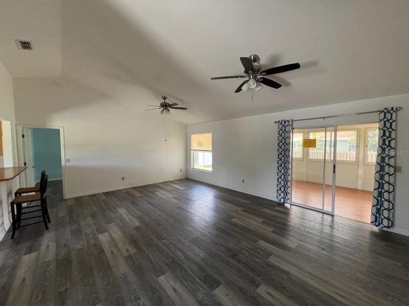 3 bedroom Single Family Residence at 2024 Lime Tree Drive, Florida Shores 01, Edgewater — photo 3