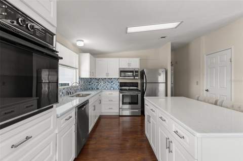 7113 Mount Piney Road #719, St Petersburg FL - photo 12 of 44