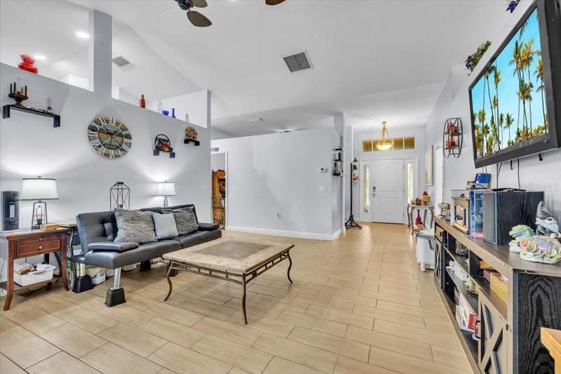 4 bedroom Single Family Residence at 3409 Andalusia Boulevard, Cape Coral, Cape Coral — photo 5