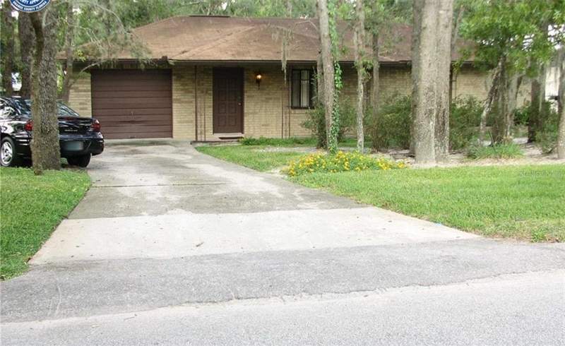 1108 N HART BOULEVARD home for sale in Oleander