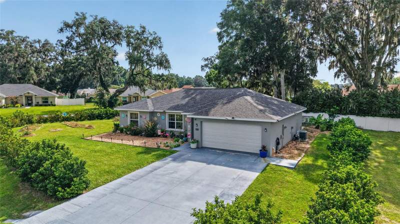 3 bedroom Single Family Residence at 10097 SW 78th Court, Hidden Lake Un IV, Ocala — photo 3