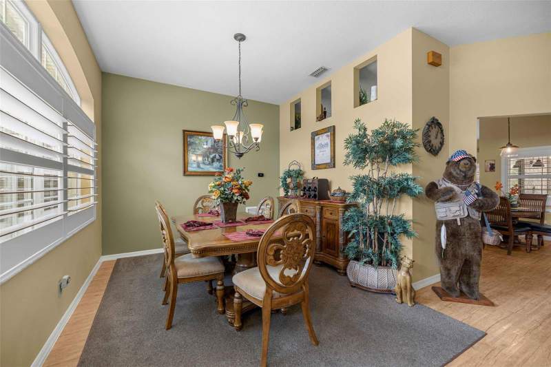 3 bedroom Single Family Residence at 5592 NE 61st Avenue Road, Silver Mdws Central, Silver Springs — photo 5