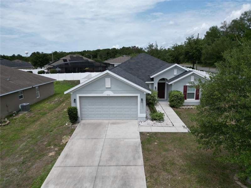 4 bedroom Single Family Residence at 906 Chestnut Drive, Fruitland Park Chelseas Run, Fruitland Park — photo 3